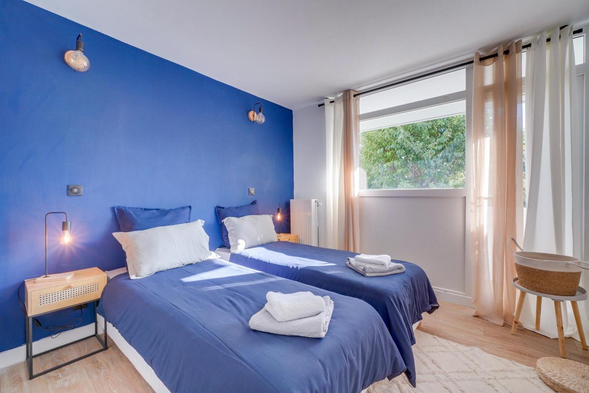 Fridhome Jacuzzi Parking Wifi Fibre 2Min Tram Брюж Экстерьер фото